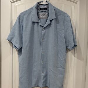 NWOT Men's Light Blue Casual Button-Down Shirt